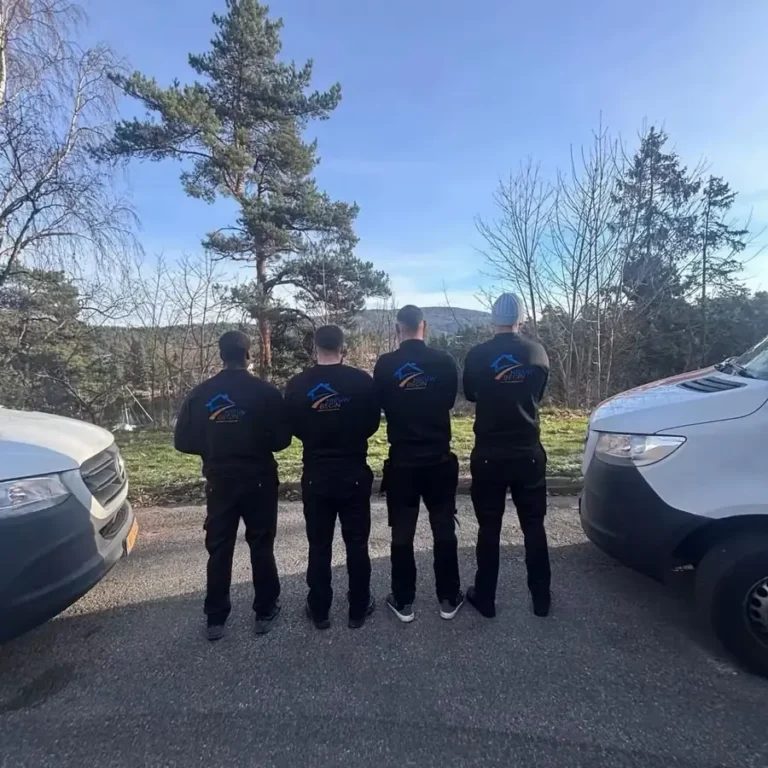 De ploeg van Nieuw Begin bij een rit naar het buitenland
